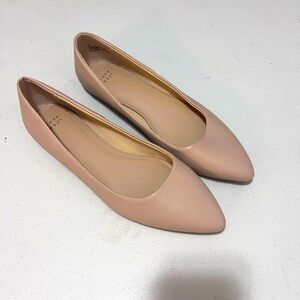 Nude Flats